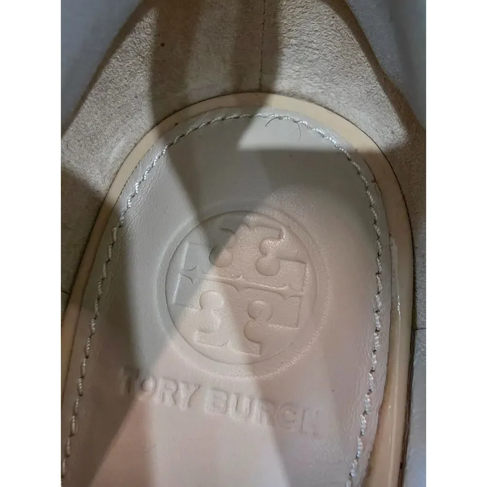 Tory Burch Twiggie Medallion Nude Patent Leather Wedge Pumps Size 9.5 Clean Girl
